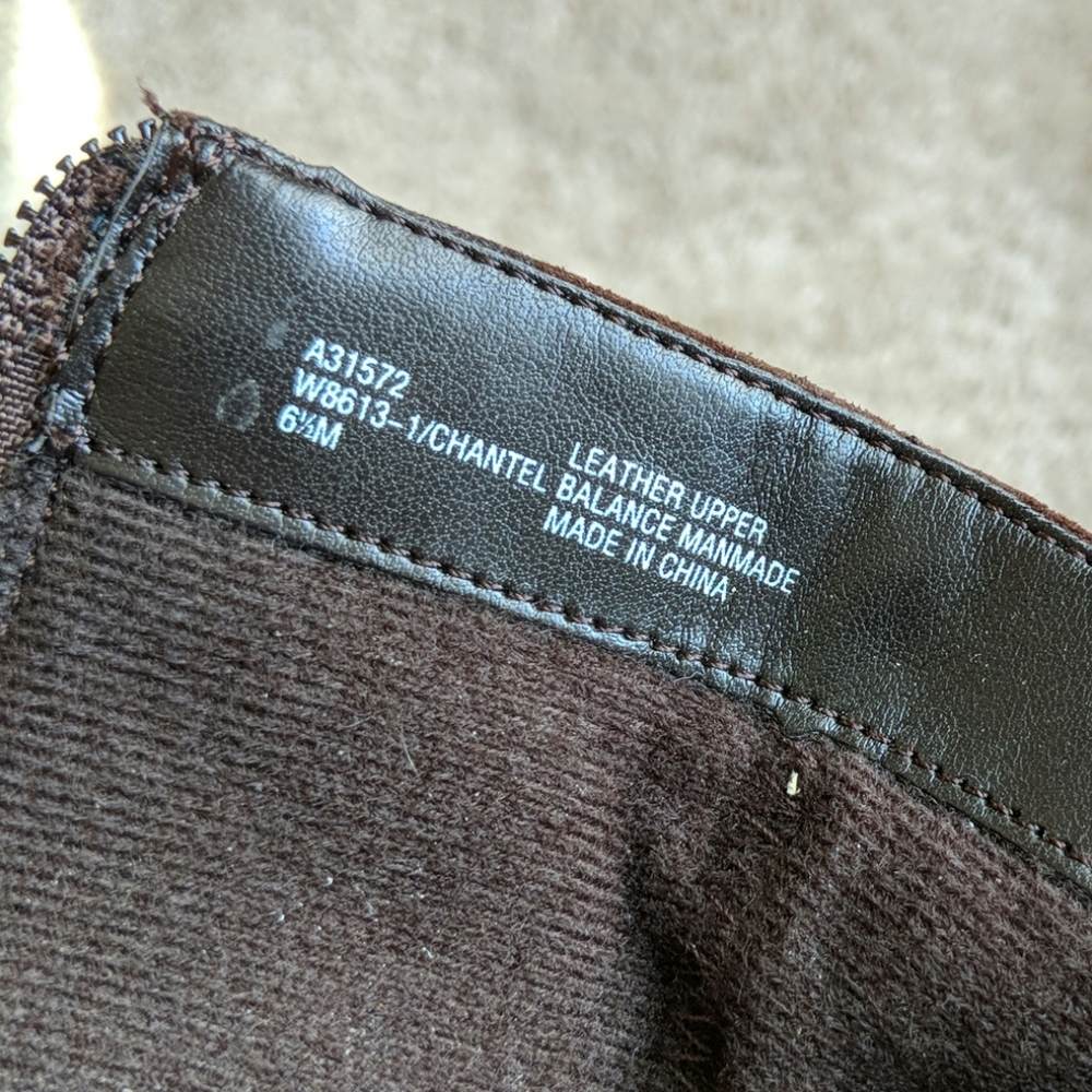 New white mountain suede booties - Picture 6 of 7
